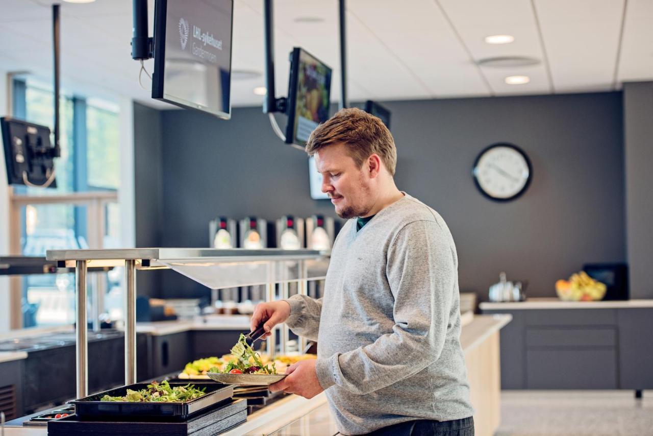 Cathinka Guldbergs Hotell Gardermoen ヤッサイム エクステリア 写真